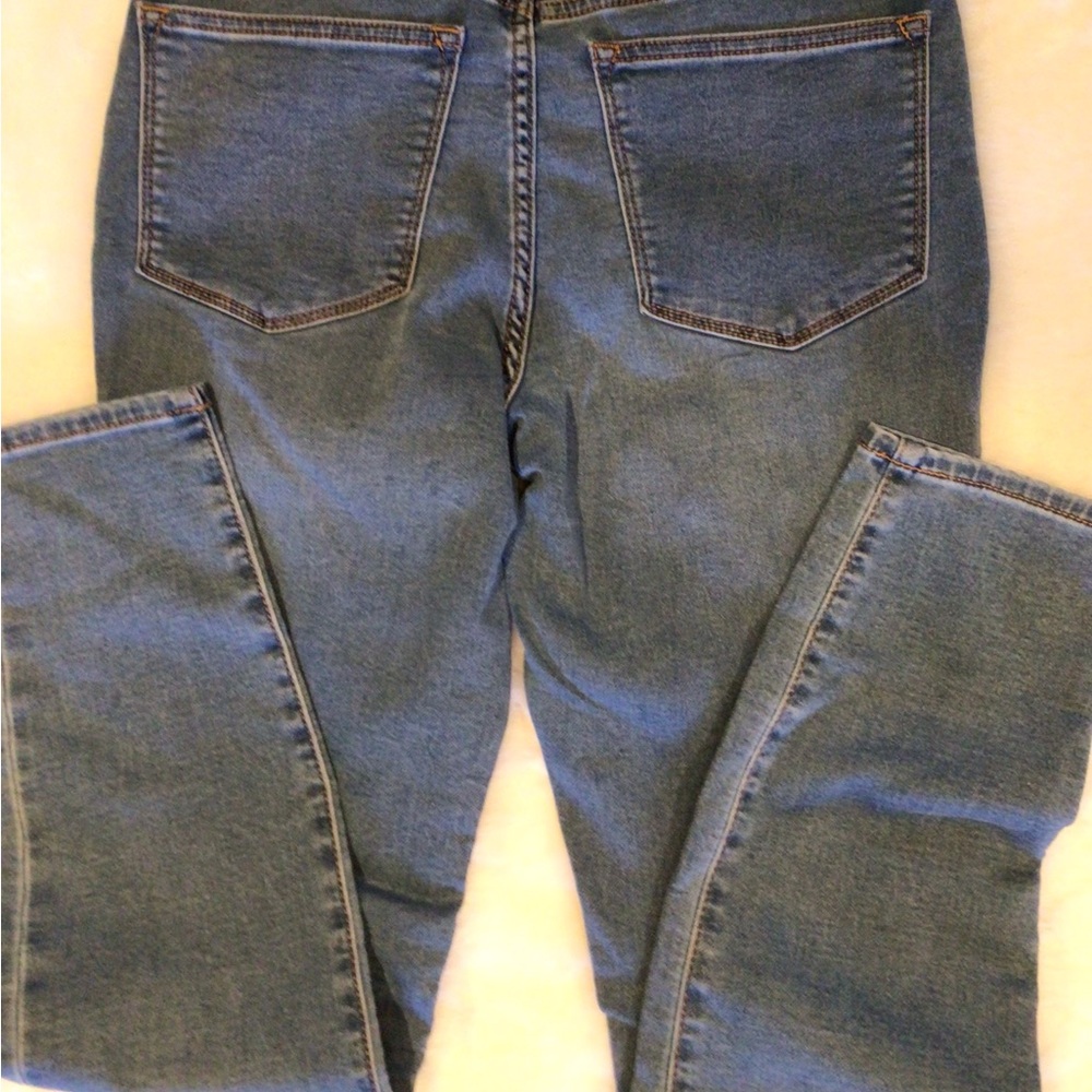 9” mid rise skinny Jean